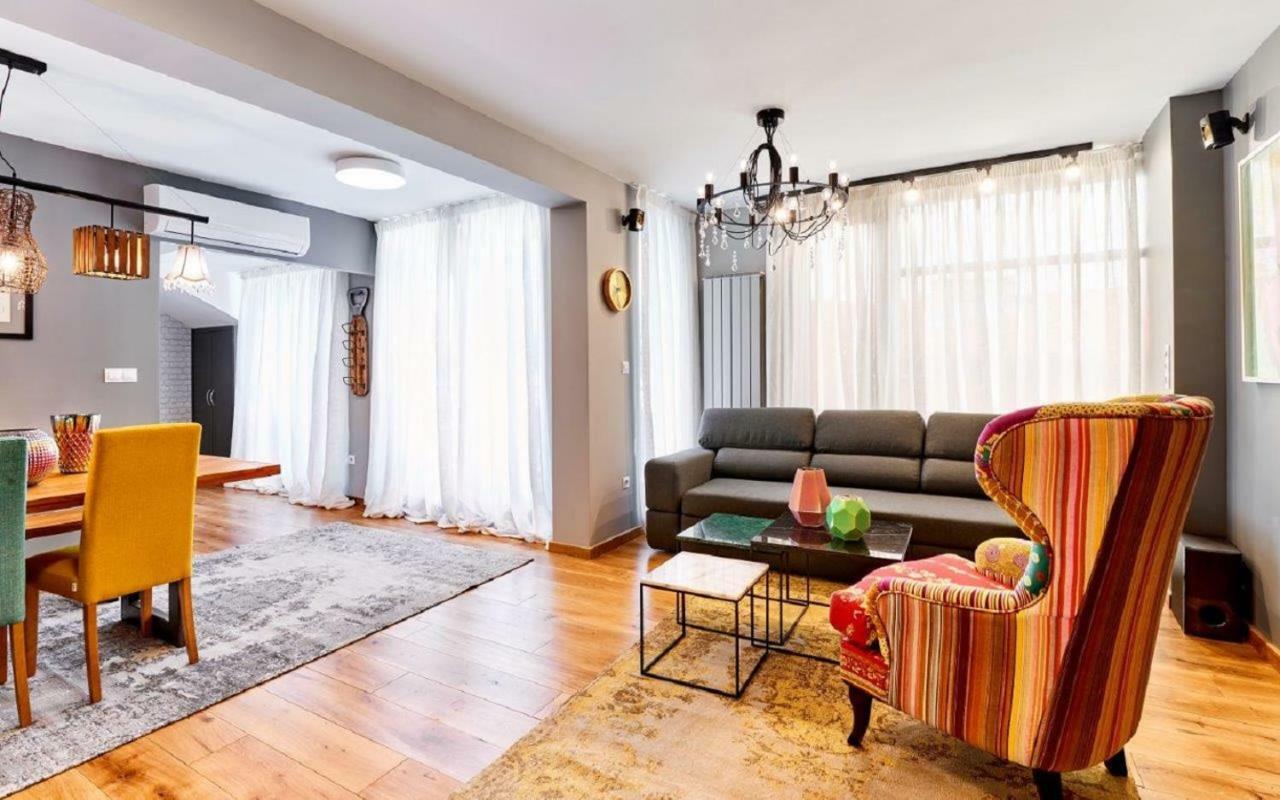 Daire Stylish And High-end Designer In Center *
